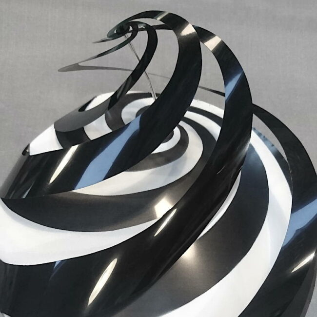 Illusion - Optique - Spirale créée par Invenio Flory pour Jean-Paul Gaultier