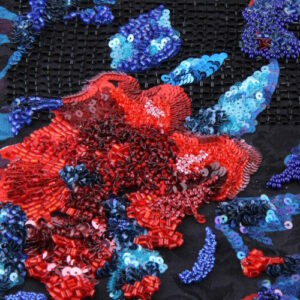 Fleurs brodées créées par Invenio Flory pour Saint-Laurent